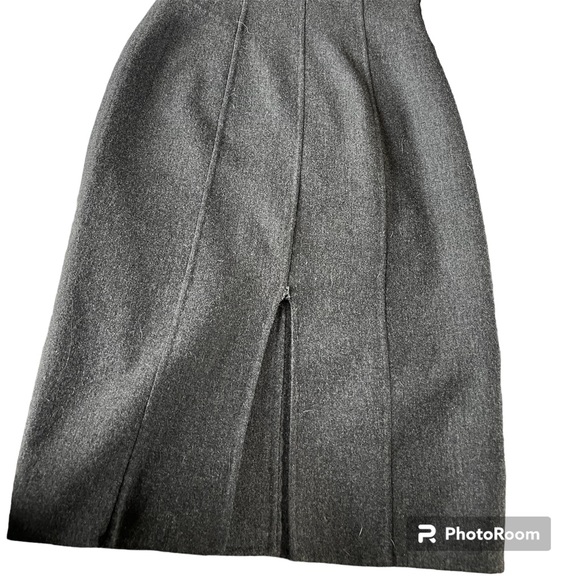 Classic Micheal Kors Collection Gray Zip front dress - Picture 3 of 4